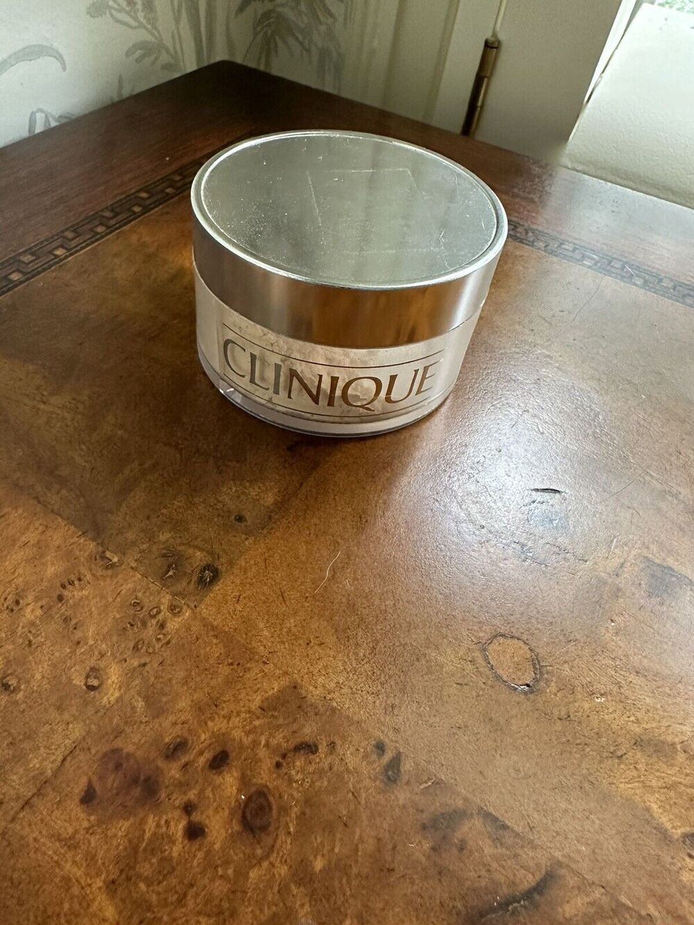 Clinique Blended Face Powder # 08 Transparency Neutral 1/3 Left